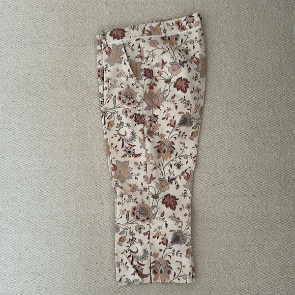 Capri pants - Picture 5 of 6